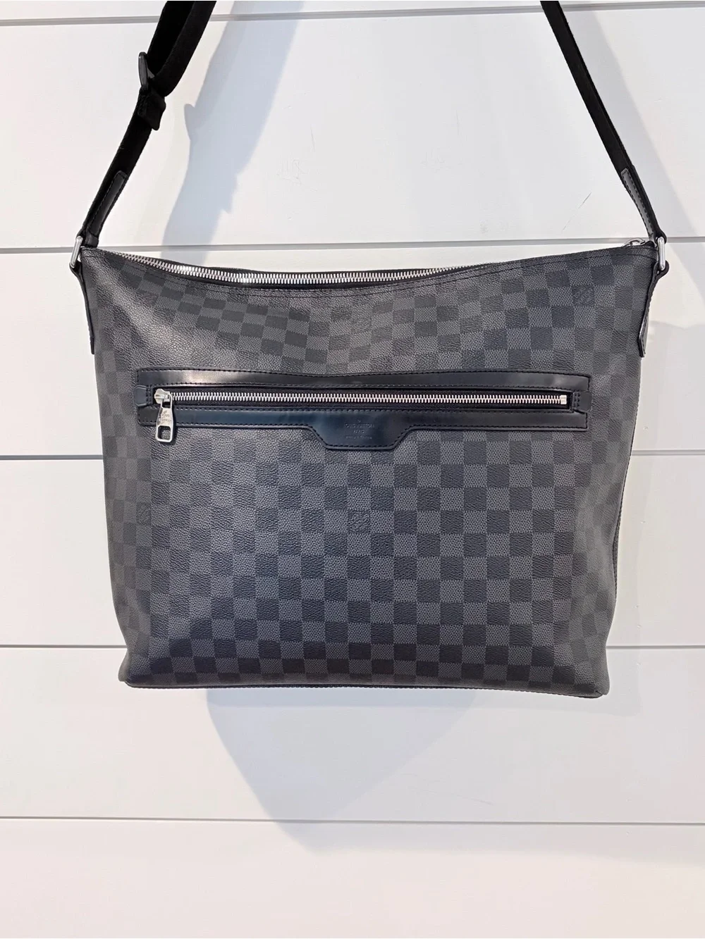 Louis Vuitton Mick GM Messenger Luxe Bag Damier Graphite Canvas Travel Crossbody